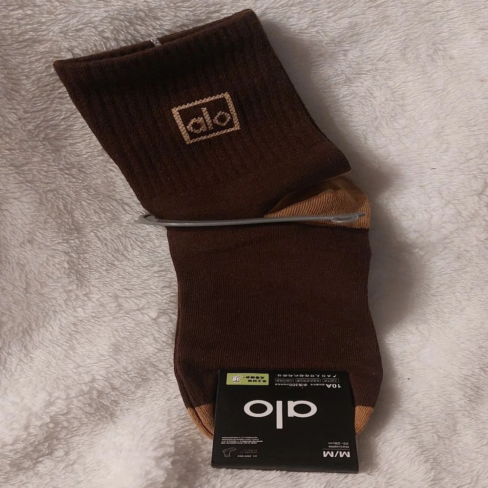Alo Brown & Tan everyday Socks women Size 7-9